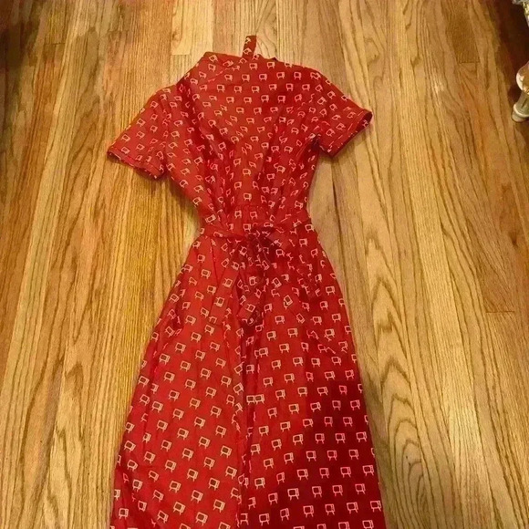 NWOT Heart of Haute Retro TV Console print Rockabilly Pin Up dress sz medium - Picture 8 of 10